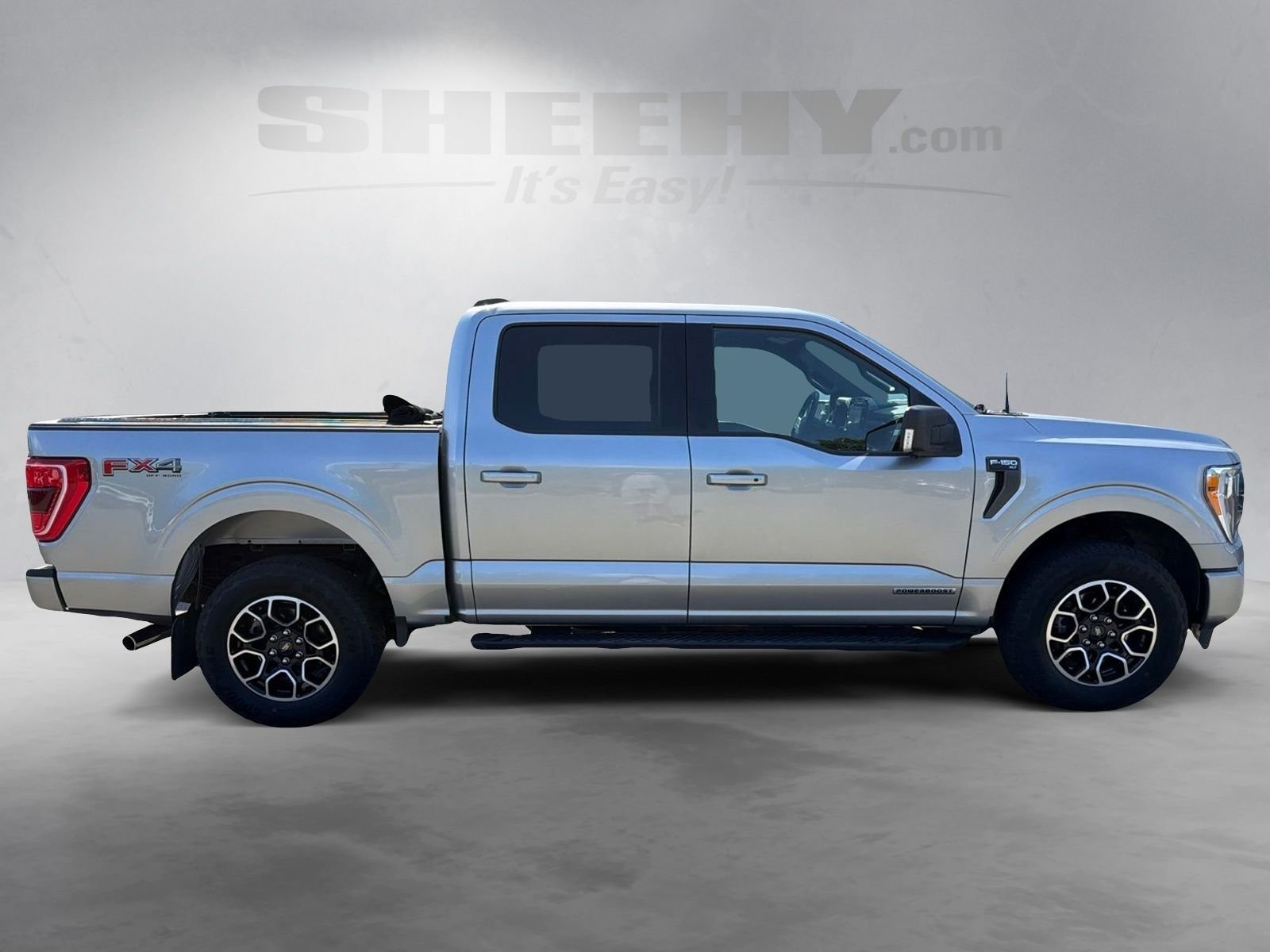 Used 2023 Silver Ford XLT image 10