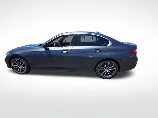 Used 2021 Gray BMW 330i xDrive image 3