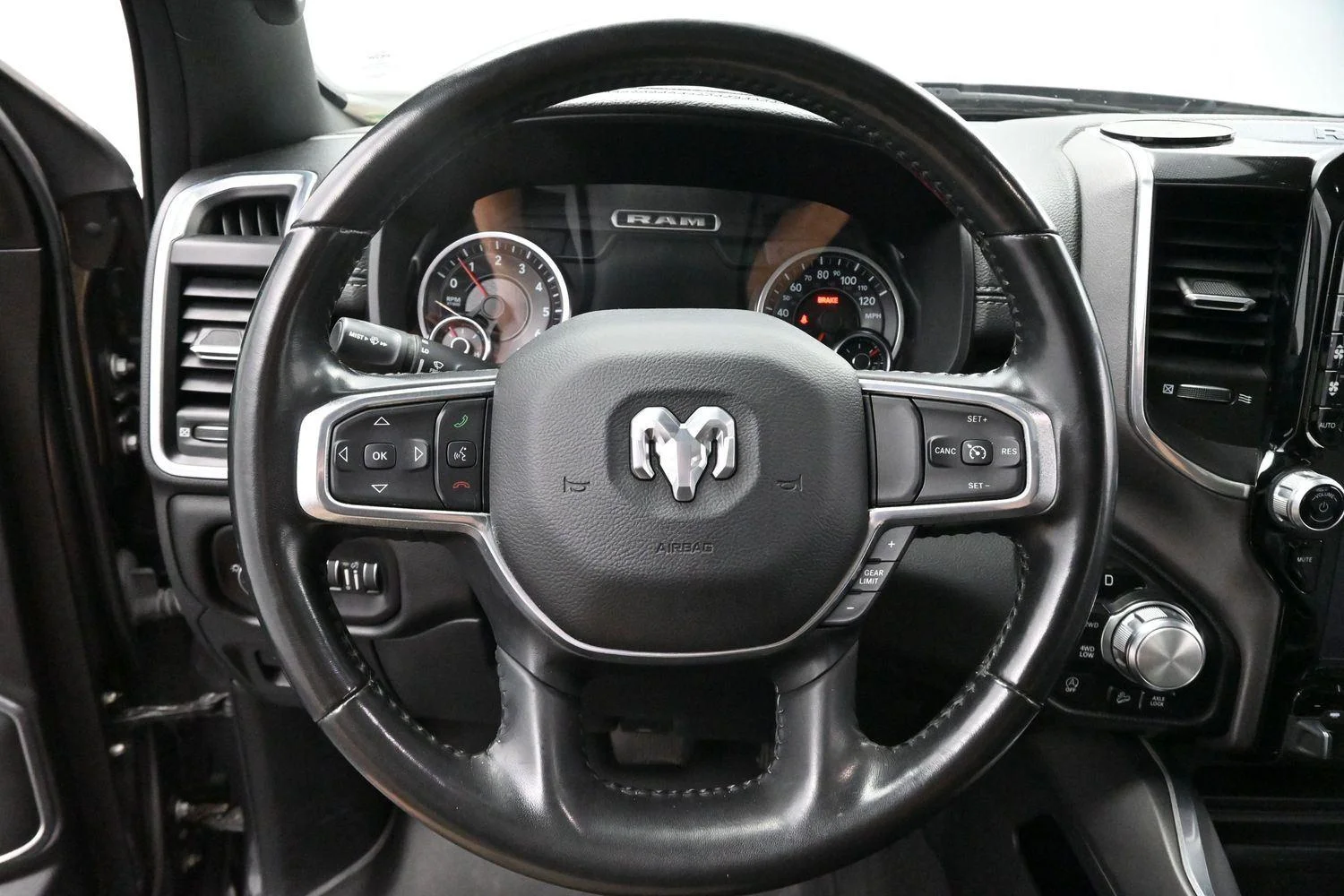Used 2021 Granite Crystal Metallic Clearcoat Ram Laramie image 15