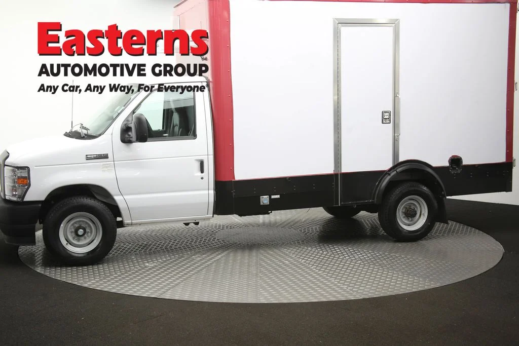 Used 2023 White Ford Base image 57