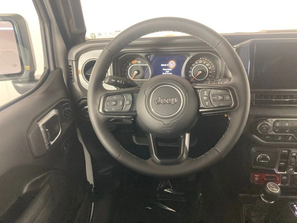 2025 Jeep Wrangler 4-Door Willys - Photo 8