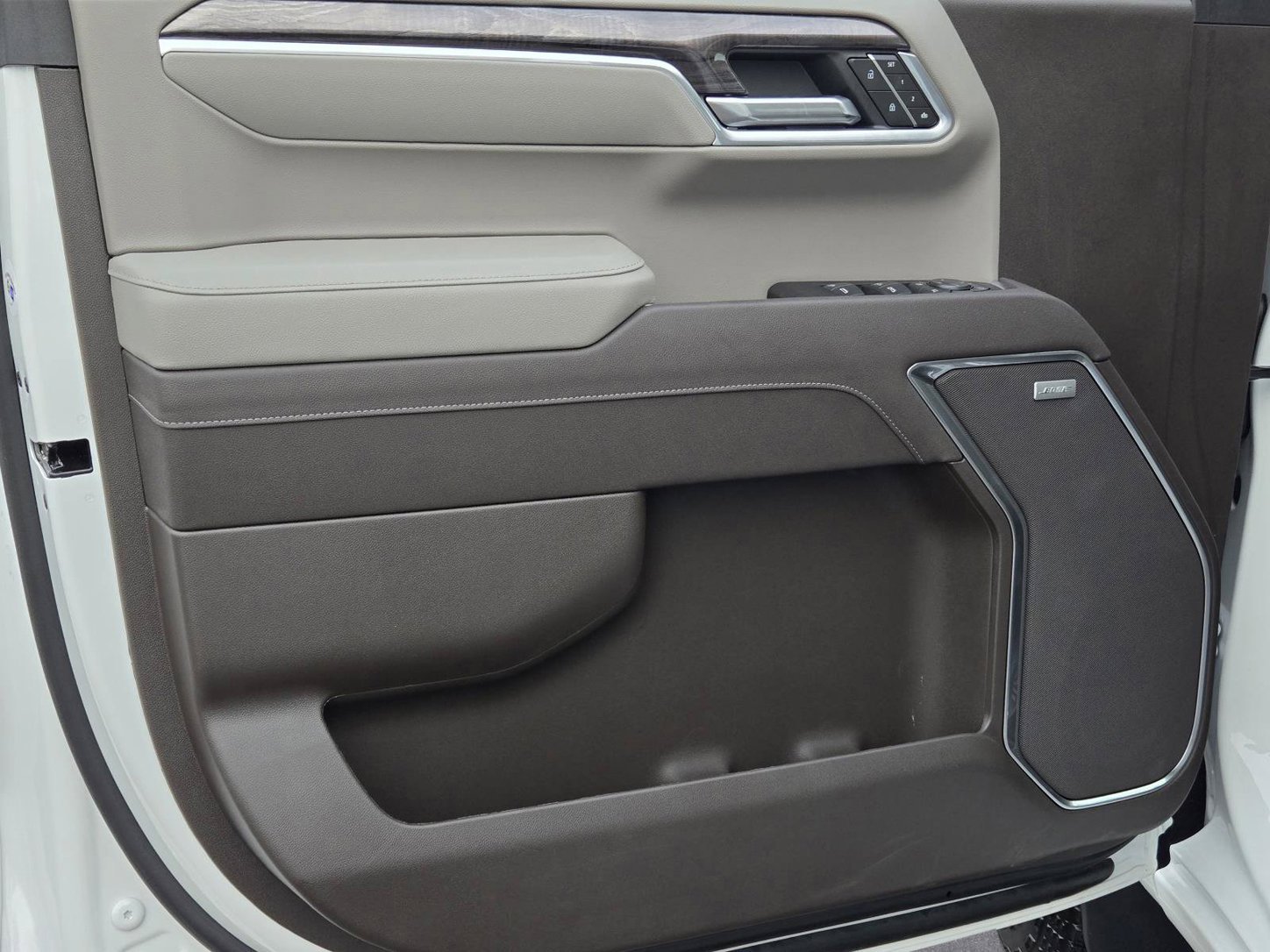 2026 Chevrolet Silverado 1500 LTZ - Photo 12