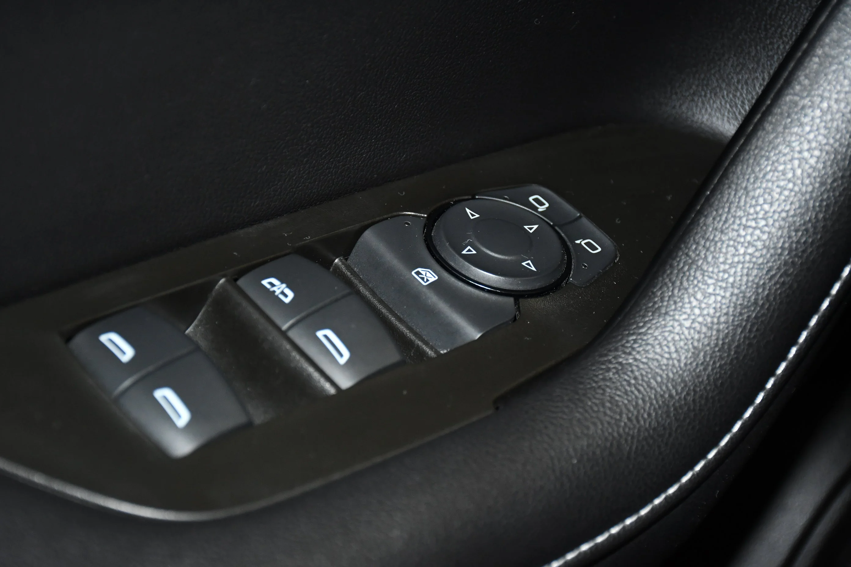 Used 2023 Black Chevrolet LT image 34