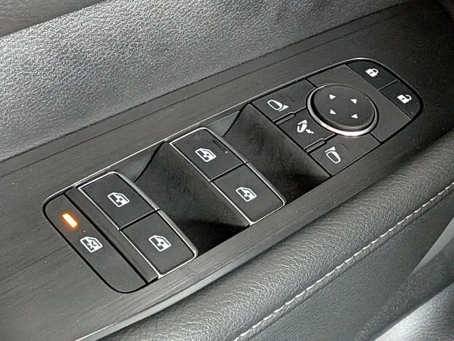 2025 Nissan Armada PRO-4X - Photo 22