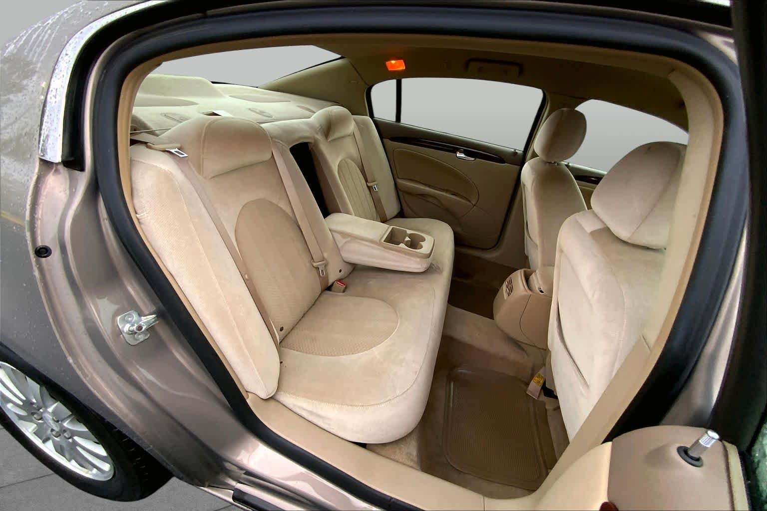 Used 2006 Sandstone Metallic Buick CX image 18
