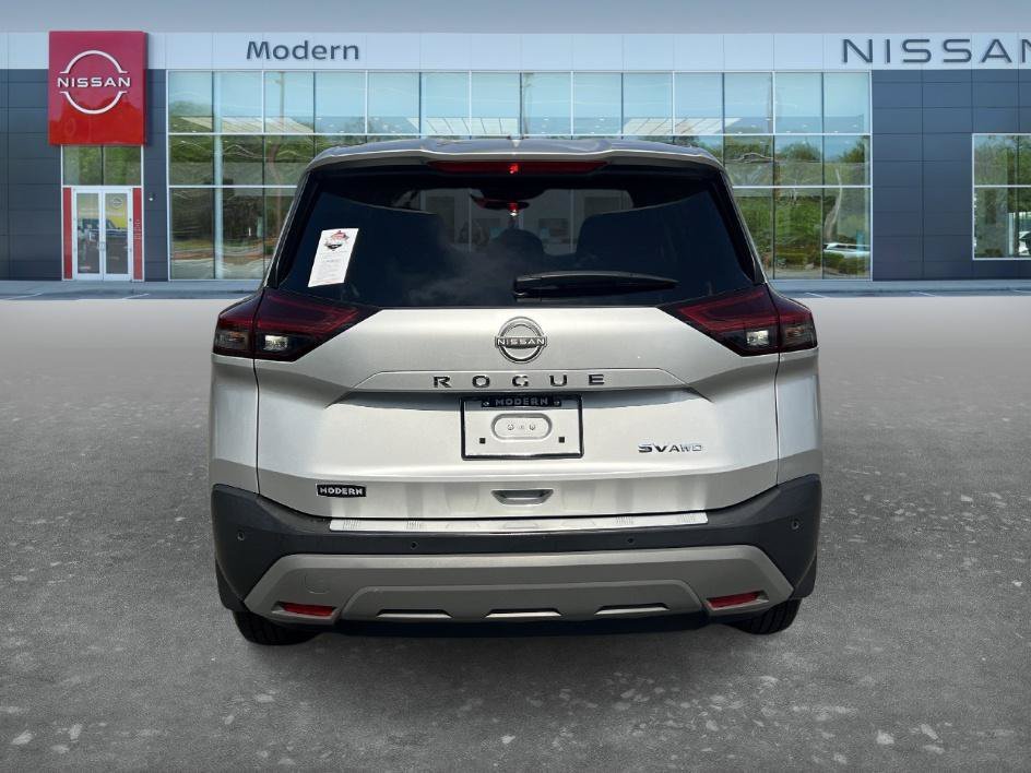 Used 2023 Brilliant Silver Metallic Nissan SV image 6