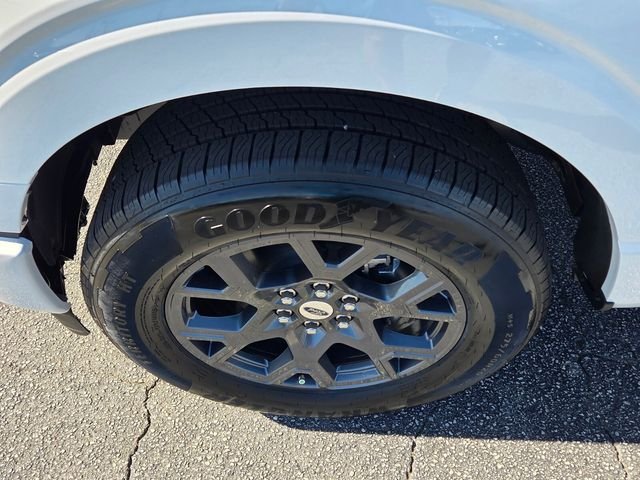 New 2026 Oxford White Ford STX image 10
