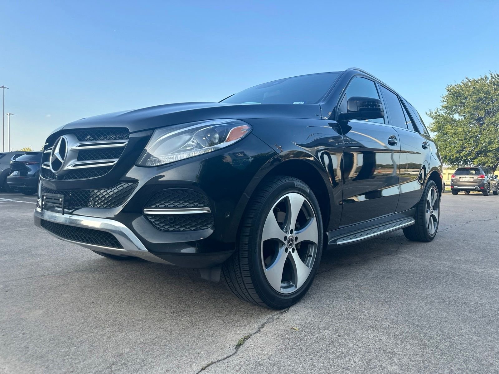 Used 2018 Obsidian Black Metallic Mercedes-Benz GLE 350 image 4