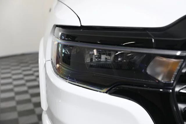 New 2026 Bright White Clear-Coat Exterior Paint RAM Laramie image 27