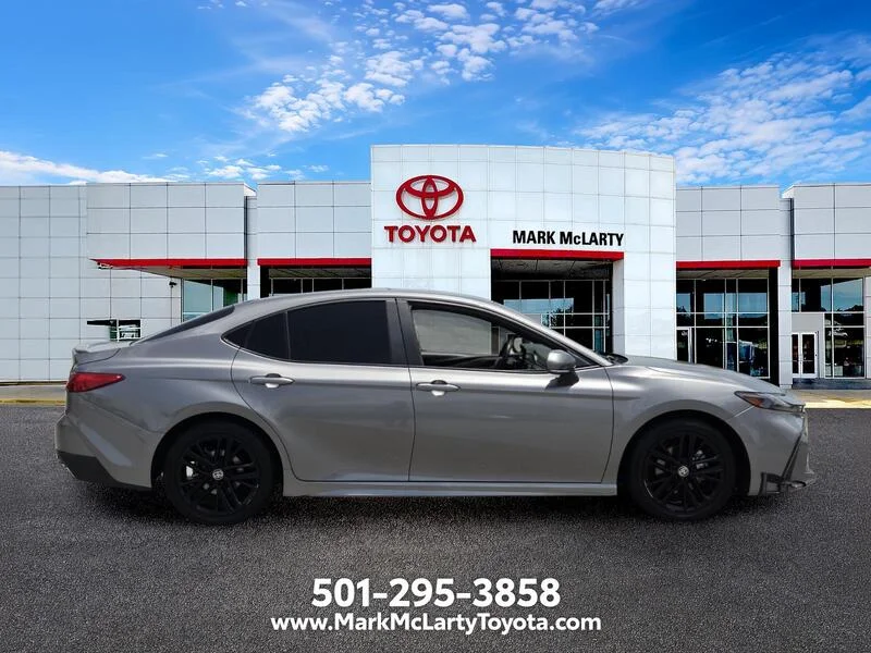 Used 2025 GRAY TOYOTA SE image 6