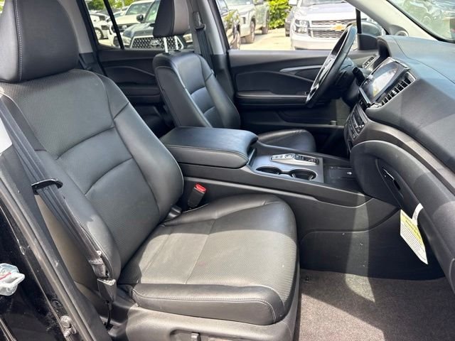 Used 2025 Black Honda RTL image 14