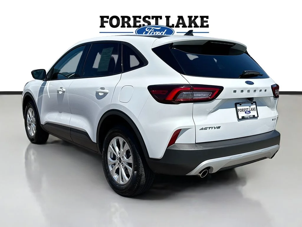 Used 2025 Oxford White Ford Active image 5