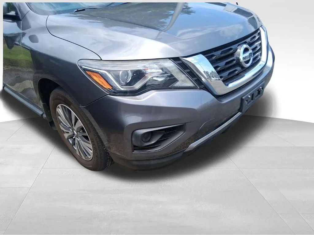 Used 2019 Gray Nissan S image 14