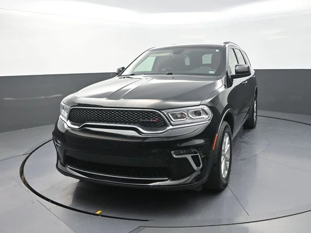Used 2022 Black Dodge SXT image 5