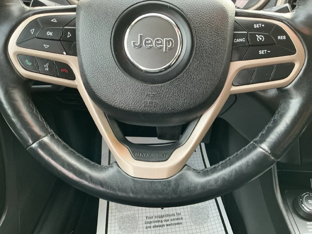 Used 2017 Black Jeep Limited image 19