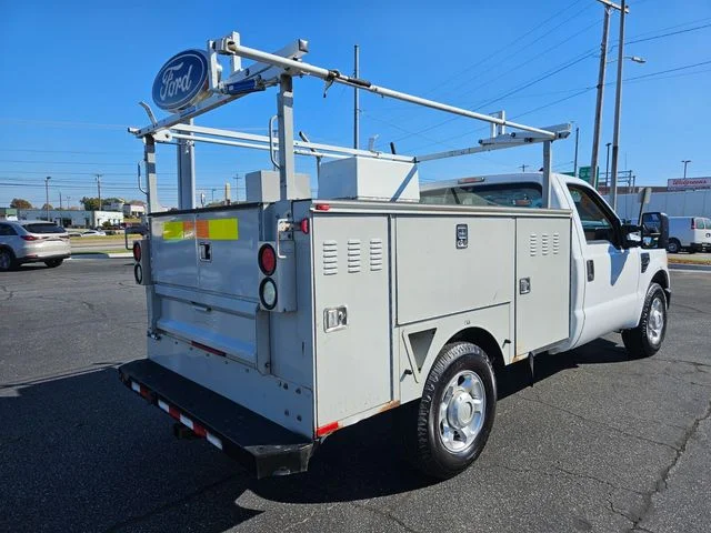 Used 2008 White Ford  image 8