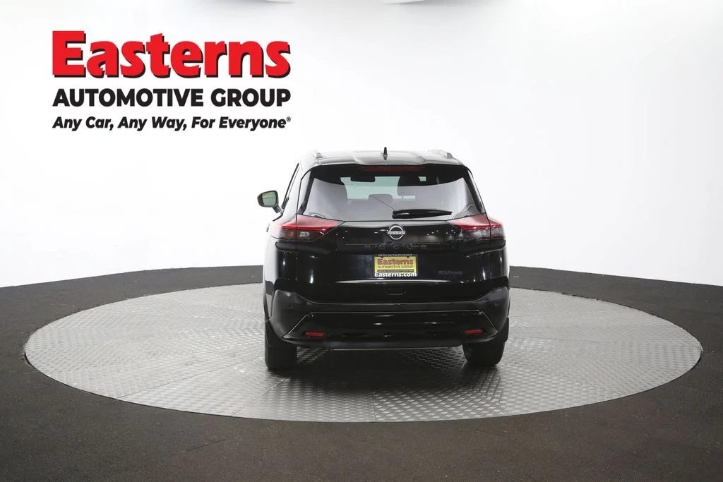 Used 2023 Black Nissan SV image 38