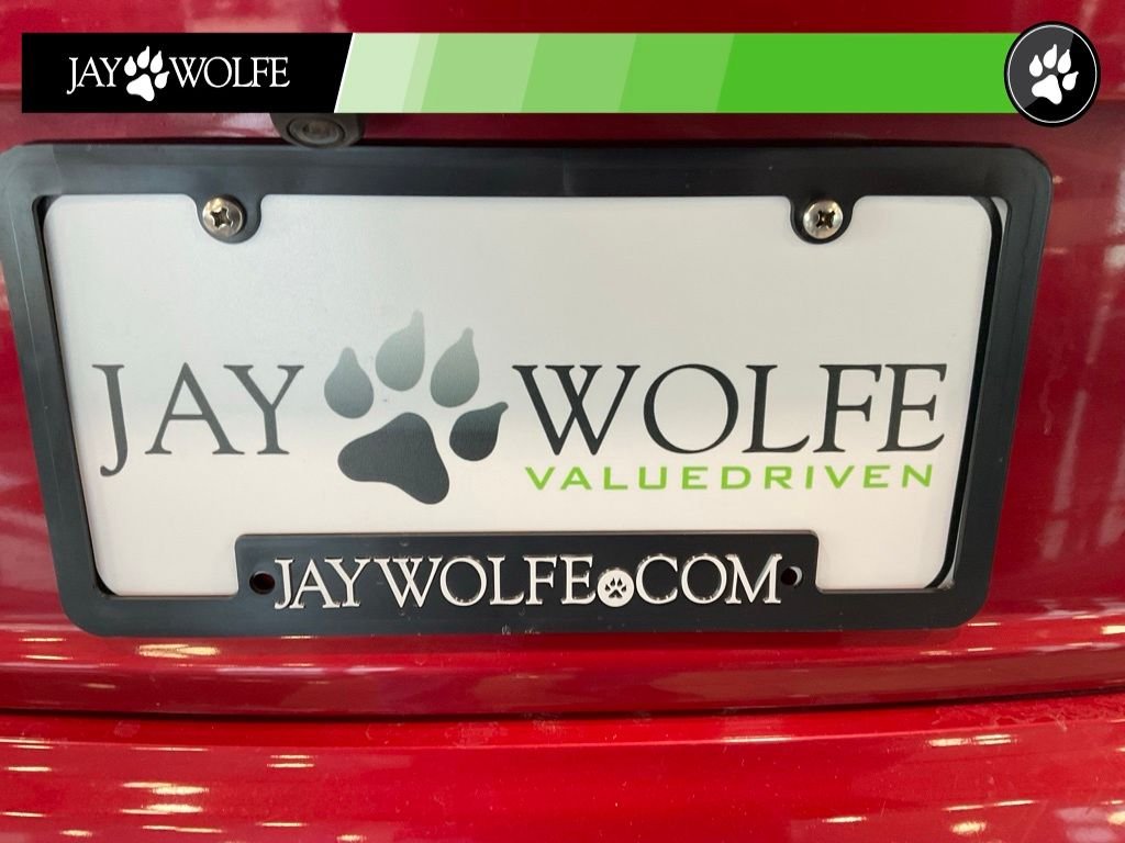 Used 2015 Red Chevrolet LT image 23