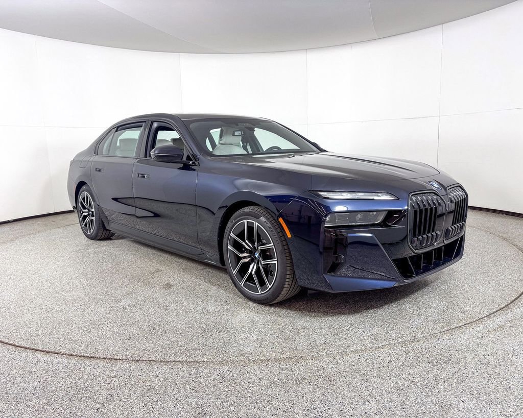 New 2025 Carbon Black Metallic BMW 750e xDrive image 4