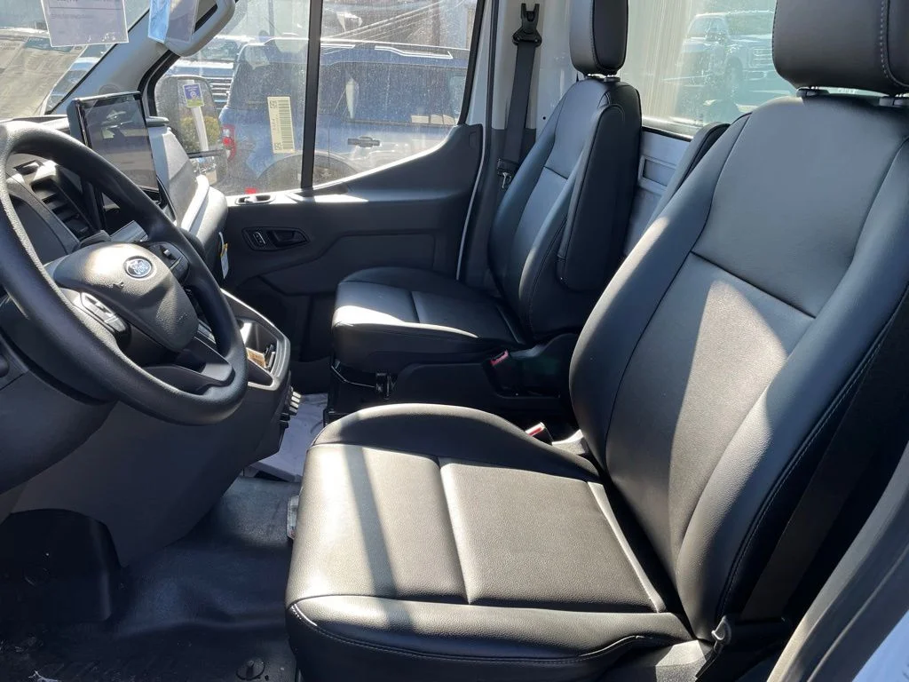 2026 Ford Transit Chassis Cab Base - Photo 8