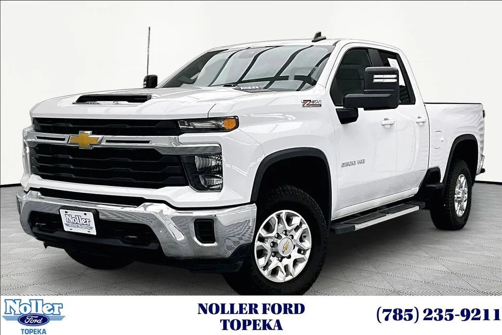 Certified Used 2024 Summit White Chevrolet LT image 1