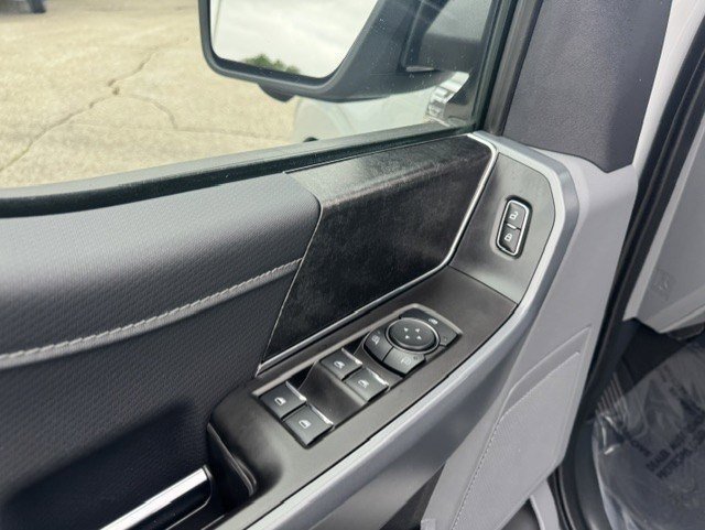 Used 2023 Avalanche Ford XLT image 10