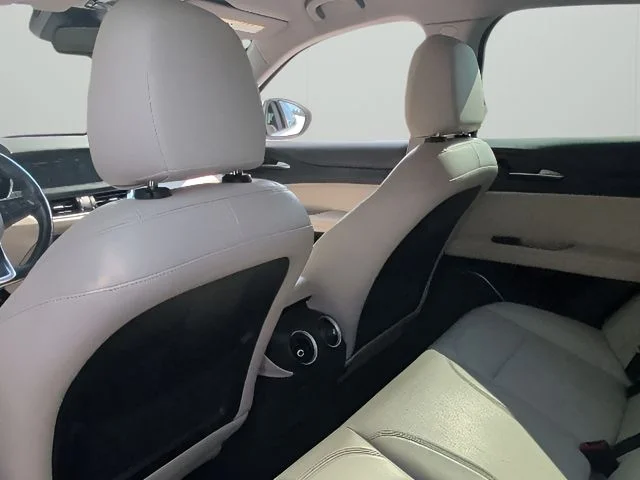 Used 2021 White Alfa Romeo Sprint image 31