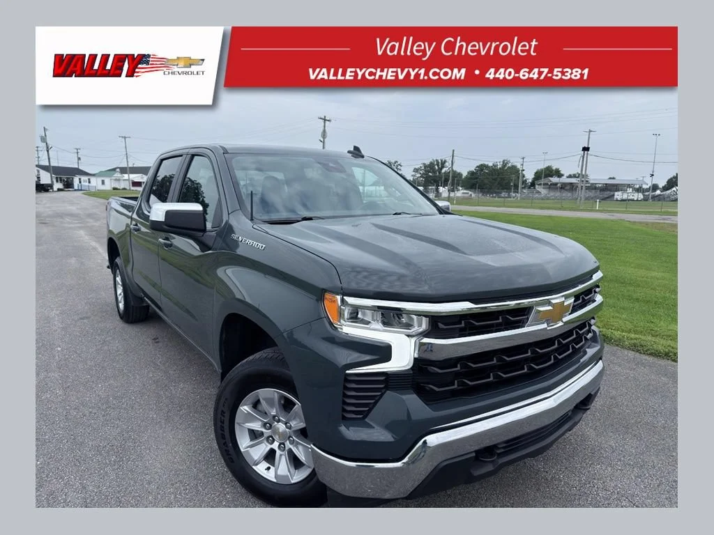 Used 2025 Cypress Gray Chevrolet LT image 1