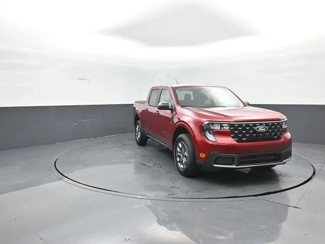 New 2026 Ruby Red Metallic Tinted Clearcoat Ford XLT image 2