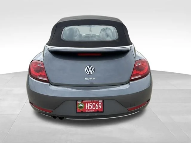 Used 2017 Gray Volkswagen 1.8T S image 4
