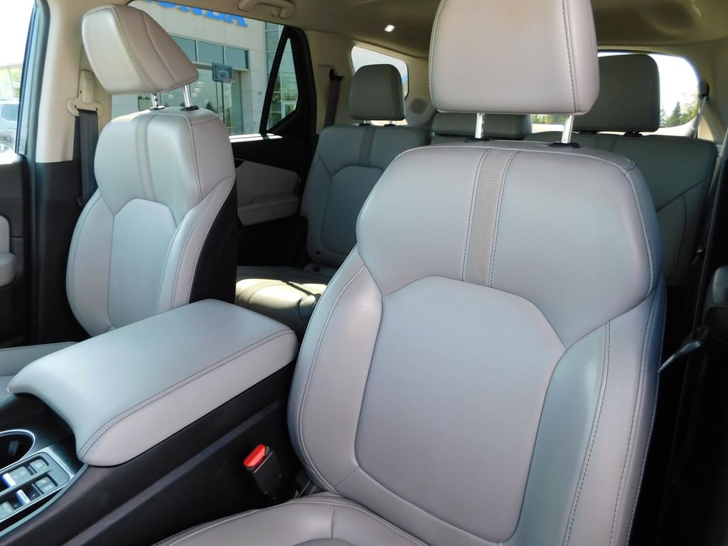 Certified Used 2024 Obsidian Blue Pearl Honda AWD TRG image 16