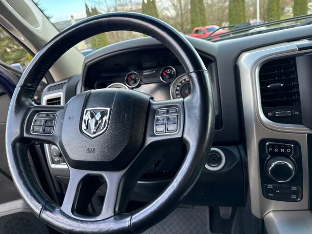 Used 2017 True Blue Pearlcoat Ram Big Horn image 16