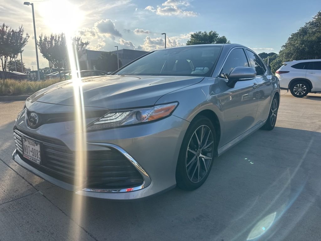 2023 Toyota Camry XLE's photo