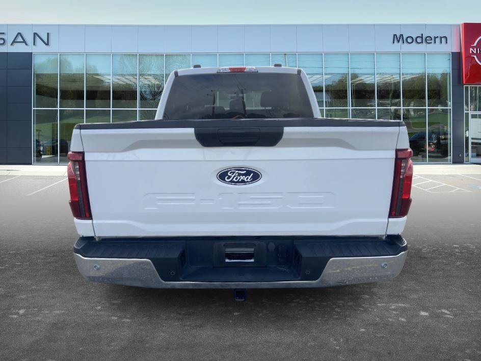 Used 2025 Oxford White Ford XLT image 6