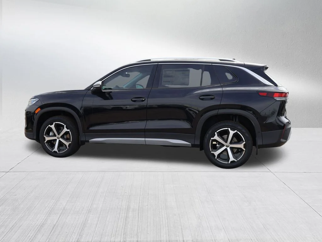 New 2026 Black Volkswagen 2.0T SE image 36