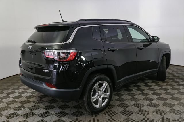 Used 2023 Black Jeep Latitude image 14