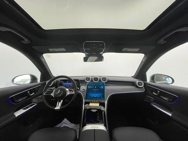 New 2027 Black Mercedes-Benz GLC 300 image 22