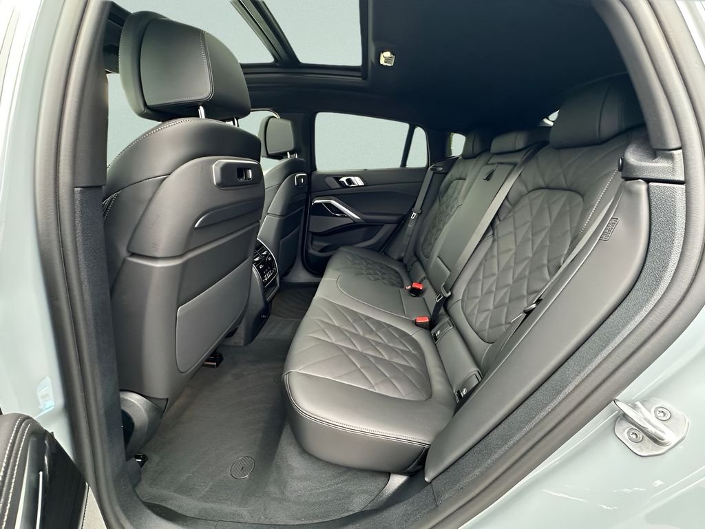 New 2027 Brooklyn Grey Metallic BMW xDrive40i image 23