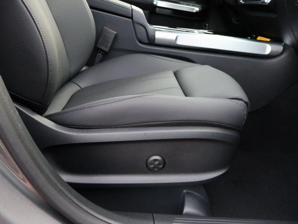 New 2026 Gray Mercedes-Benz GLB 250 image 12