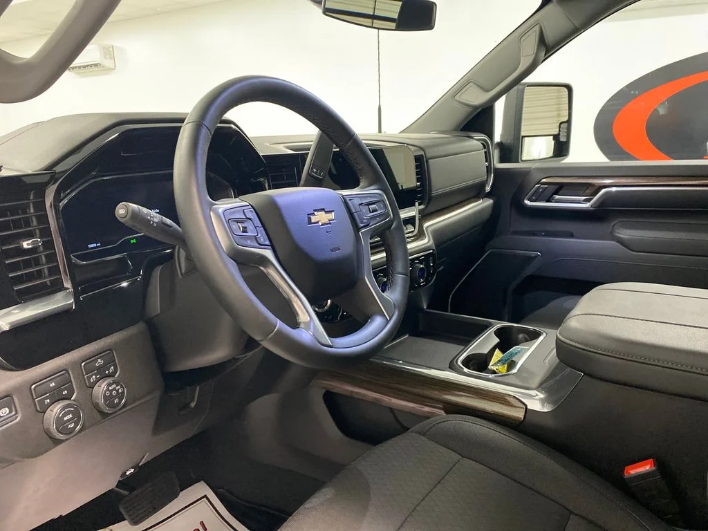 Used 2025 Blue Chevrolet LT image 14