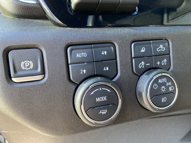 Used 2024 Iridescent Pearl Tricoat Chevrolet High Country DRW image 19