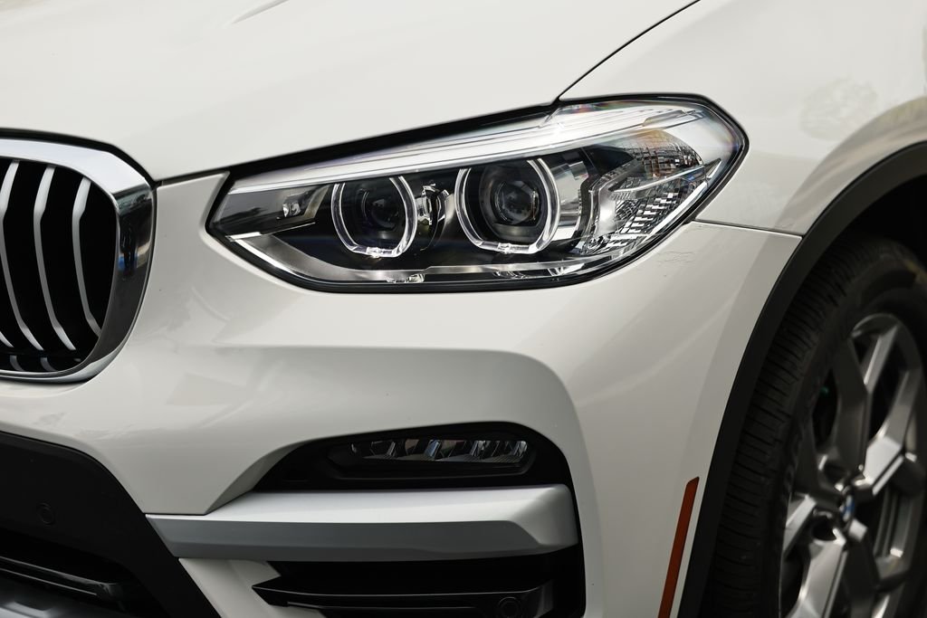 Used 2020 Alpine White BMW xDrive30i image 12