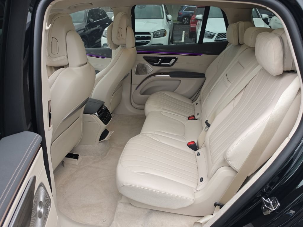 Certified Used 2024 Green Mercedes-Benz 450 image 4