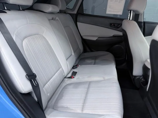 Used 2023 Blue Hyundai SEL image 21