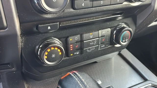 Used 2016 Black Ford XLT image 18