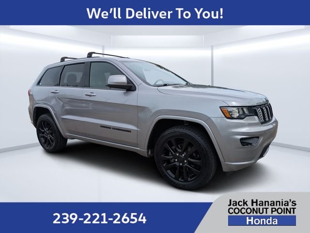 Used 2020 Silver Jeep Altitude image 1