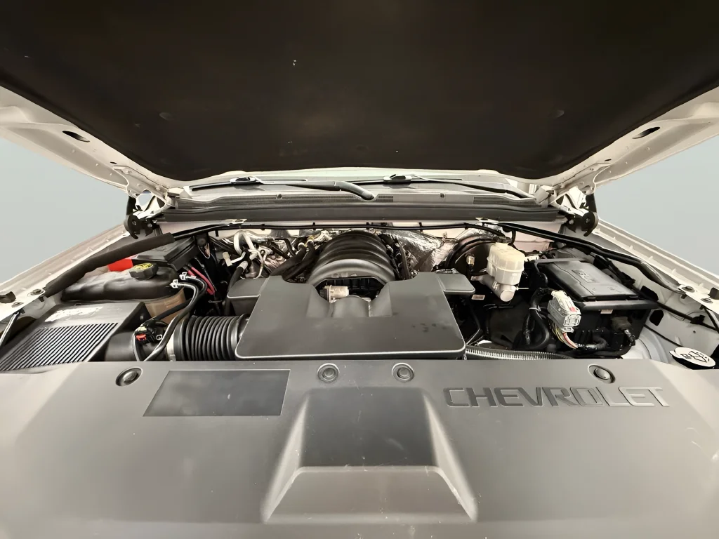 Used 2018 White Chevrolet LT image 31
