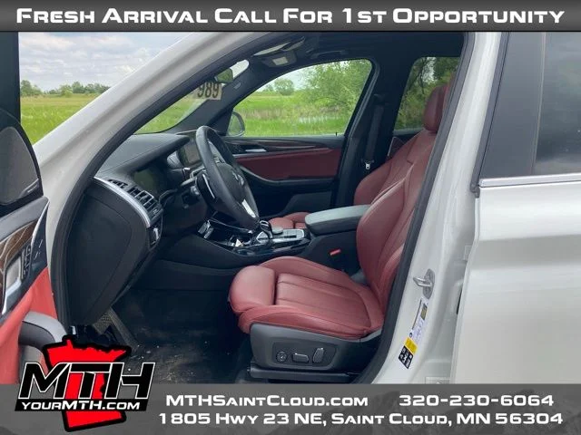 Used 2024 White BMW xDrive30i image 9