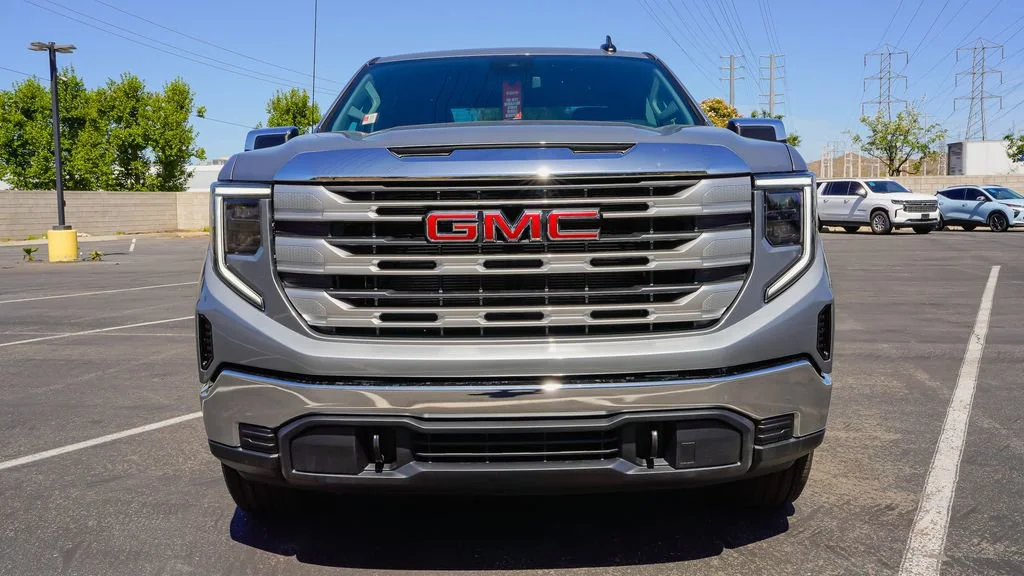 2026 GMC Sierra 1500 SLE - Photo 4