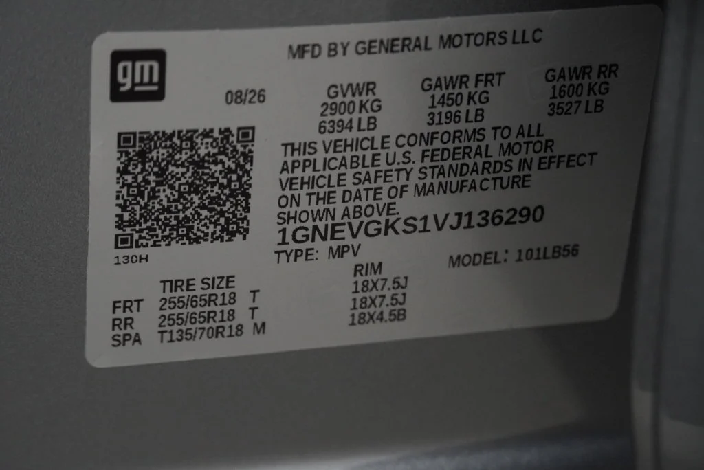 New 2027 Sterling Gray Metallic Chevrolet LT image 43